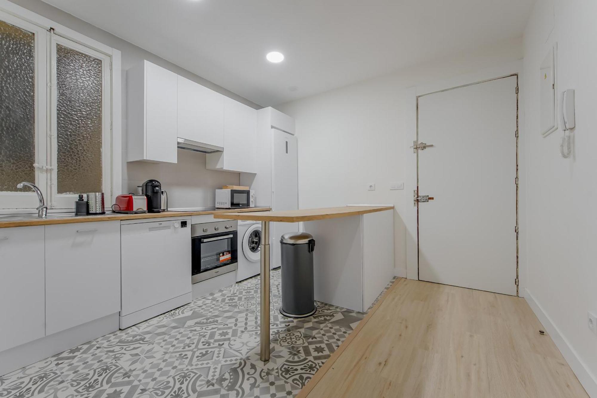 Modern Apt Para 6Pax En La Plaza De Tirso-Centro E1 Madrid Bagian luar foto
